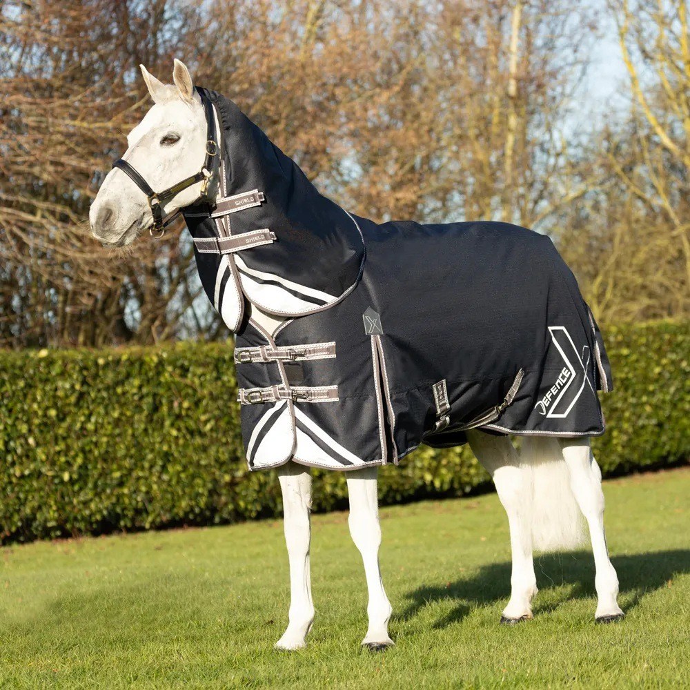 Defencex Shield Turnout Rug With Detachable Neck Navy - 7'0 Light 50G